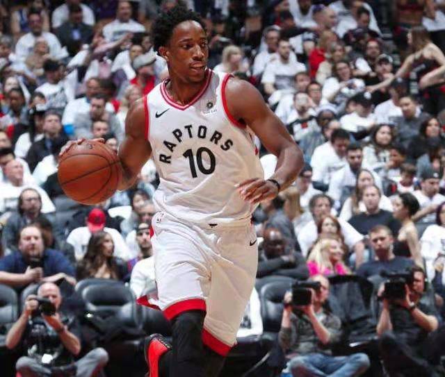 欧宝app下载 -国王杯倒计时，多伦多猛龙窗口期绝杀压哨，细节引发关注，媒体盛赞，赛程密集仍需轮换(多伦多猛龙夺冠阵容)