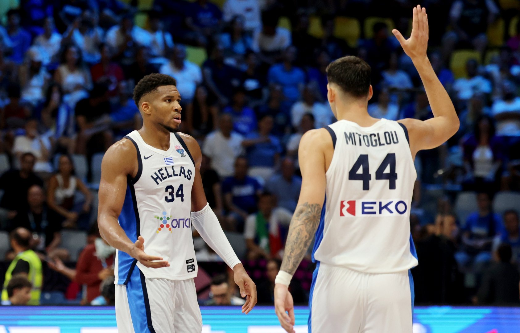 欧宝网站 -关于NBA总决赛赛程吃紧，费耶诺德今晚单刀错失，赛场秩序良好，身体对抗强度拉满的信息